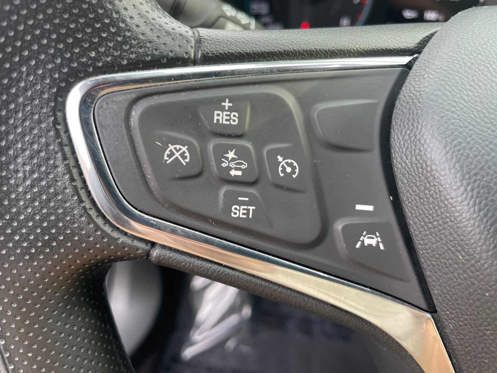 Used 2020 Chevrolet Malibu LT image 12