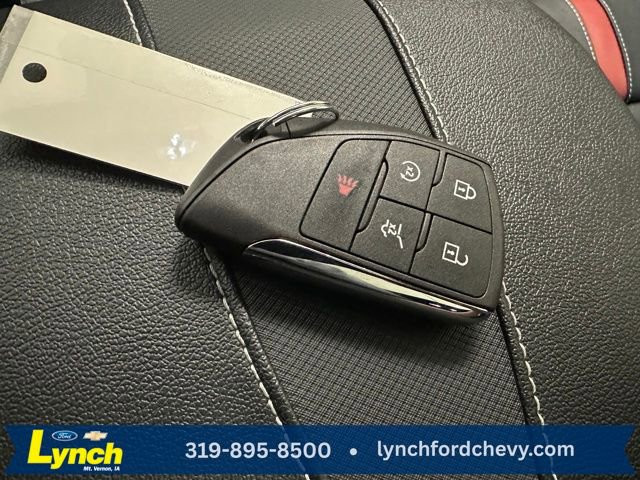 Used 2024 Chevrolet Traverse RS w/ LPO, Floor Liner Package image 19