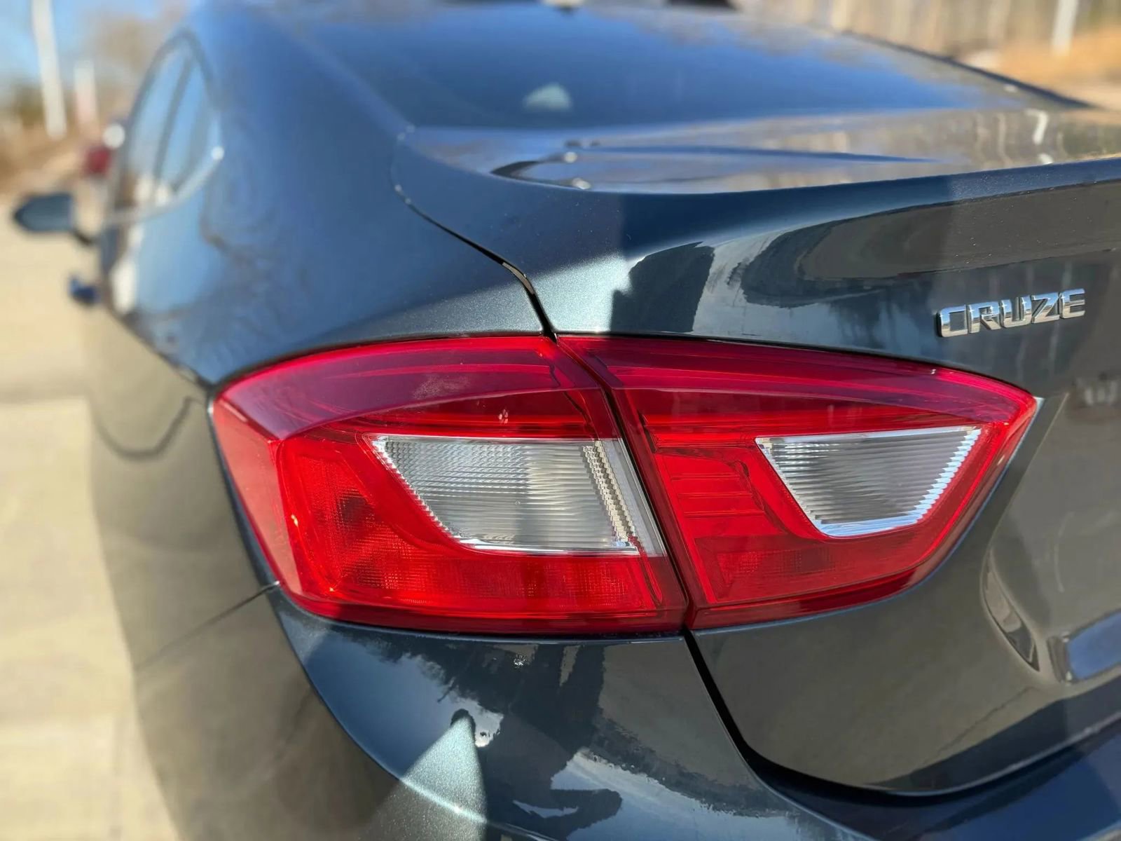 Used 2017 Chevrolet Cruze LT image 10