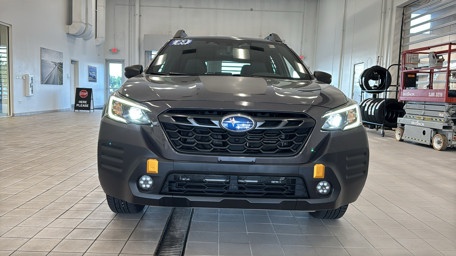 Used 2023 Subaru Outback Wilderness w/ Wilderness Package AWD/4WD image 10