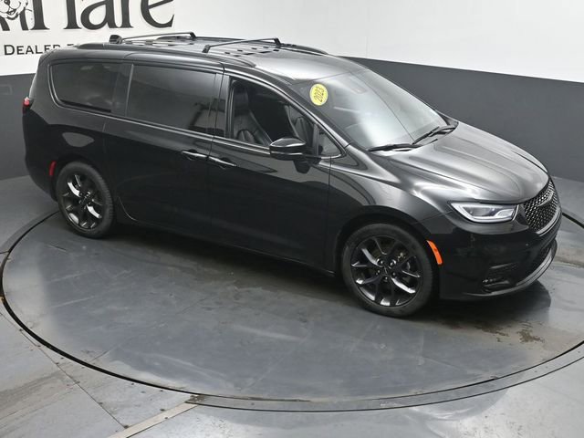 Used 2023 Chrysler Pacifica Touring-L w/ S Appearance Package FWD image 38