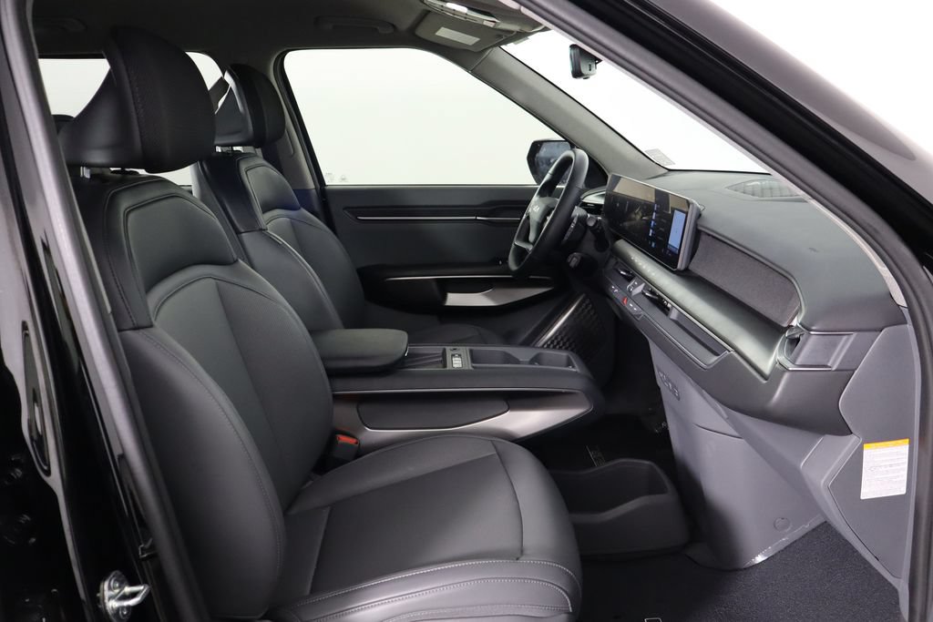 Used 2024 Kia EV9 Light Long Range RWD image 19