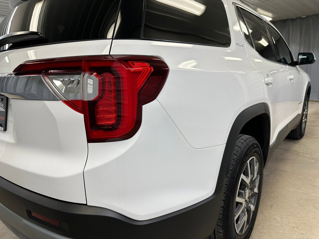 Used 2023 GMC Acadia SLE w/ Driver Convenience Package image 26