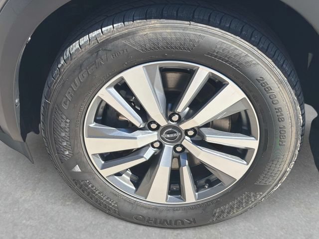 Used 2023 Nissan Pathfinder SL AWD/4WD image 16