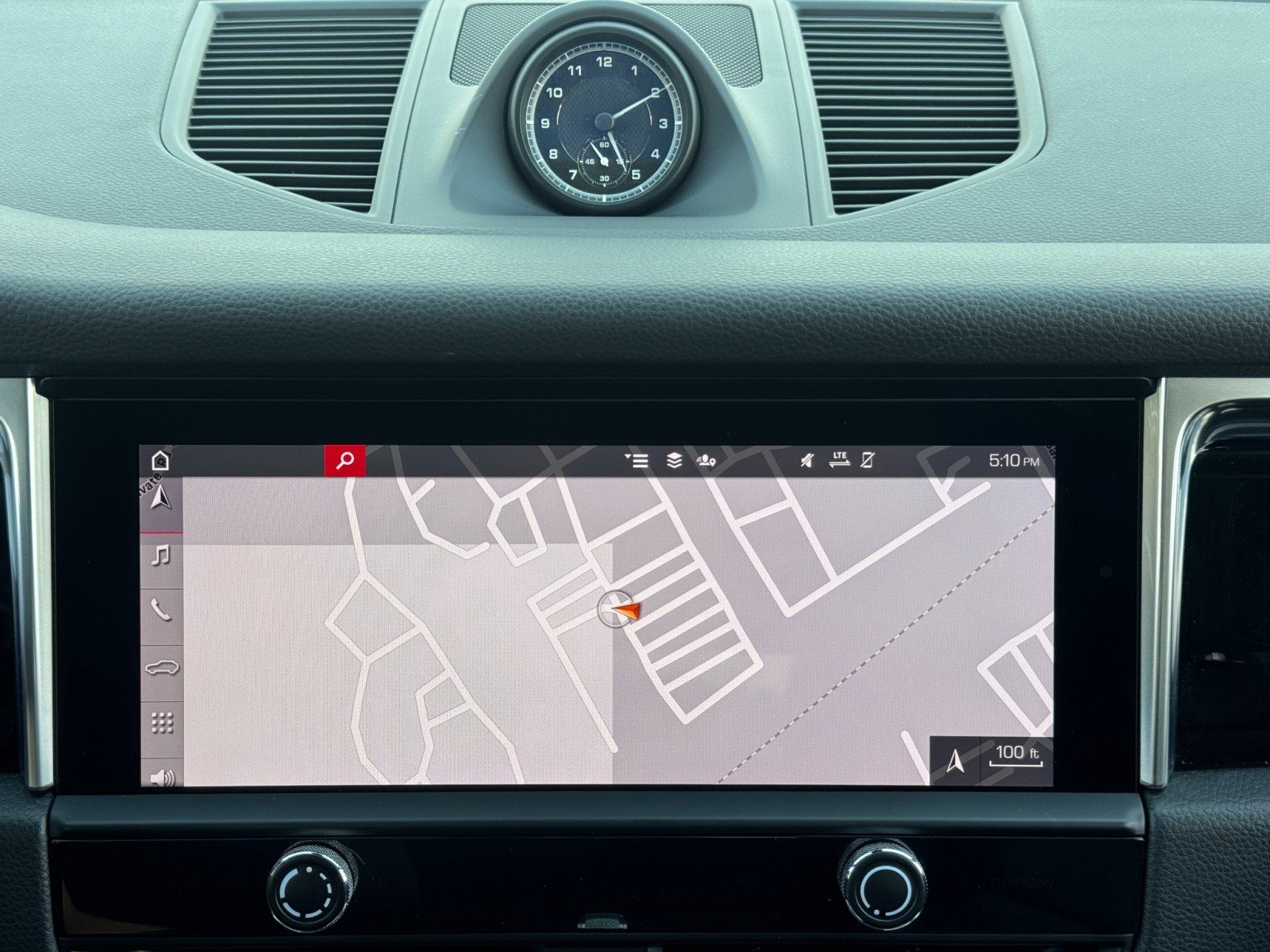 Used 2023 Porsche Macan image 26