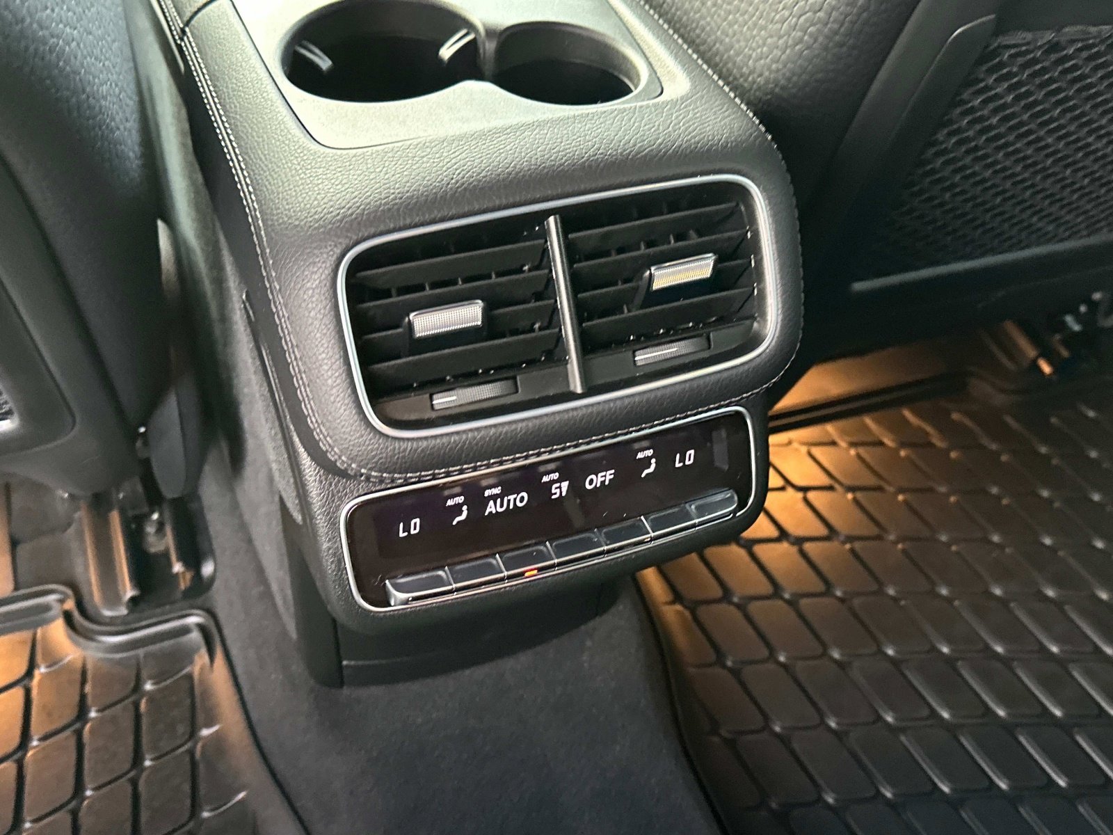 Certified 2025 Mercedes-Benz GLS 450 4MATIC image 15