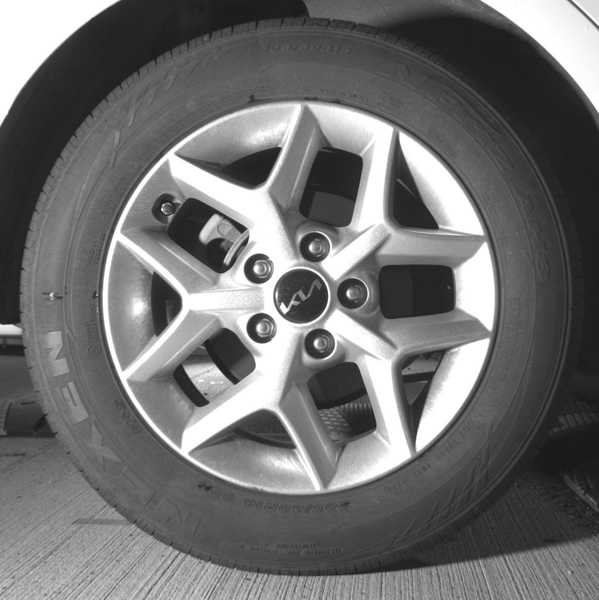 Used 2025 Kia Soul LX w/ LX Technology Package FWD image 15
