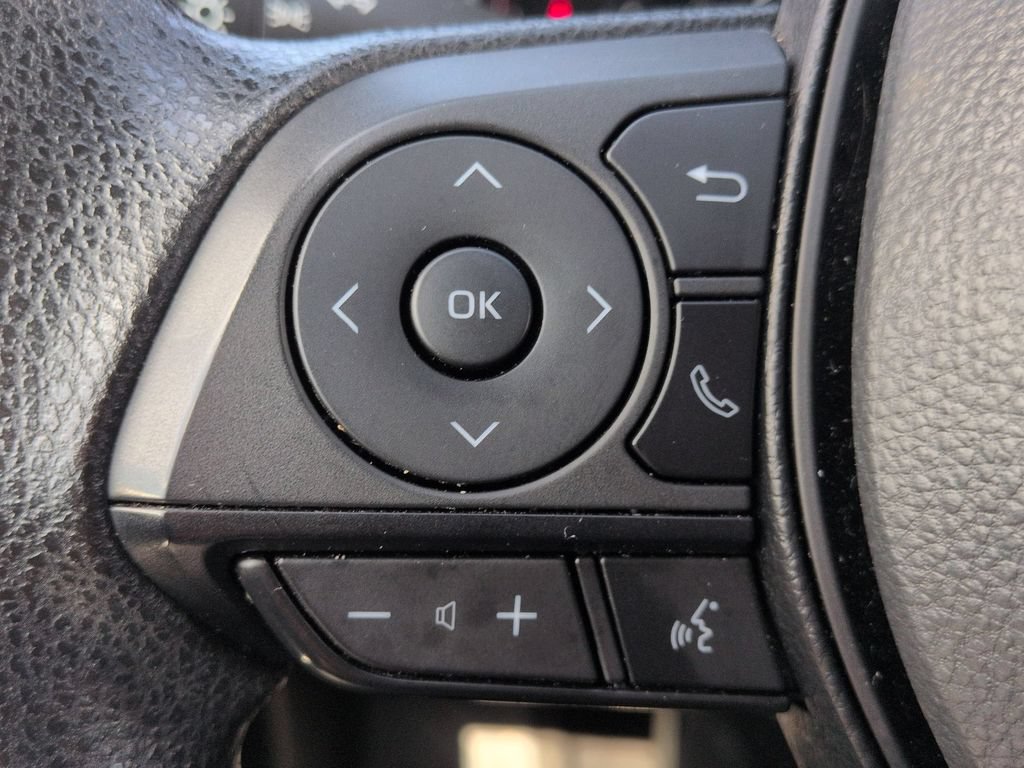 Used 2025 Toyota RAV4 LE FWD image 20