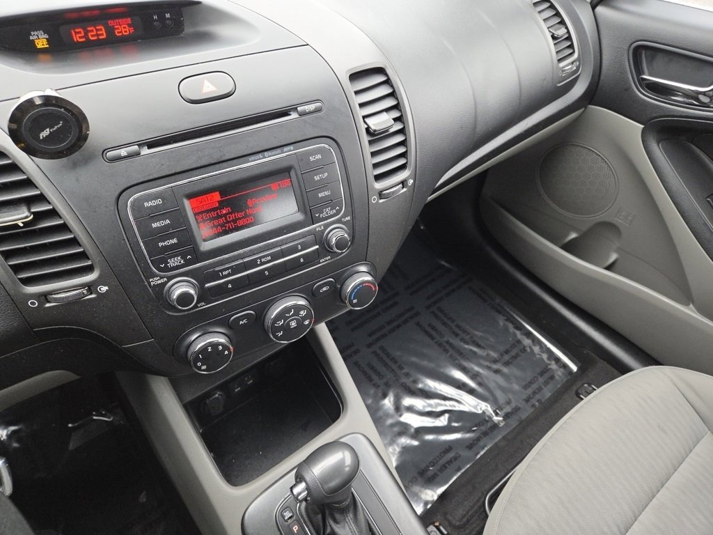 Used 2016 Kia Forte LX image 23