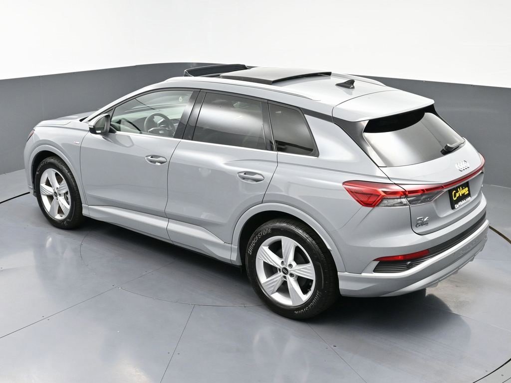 Used 2024 Audi Q4 e-tron Premium w/ Convenience Package image 45