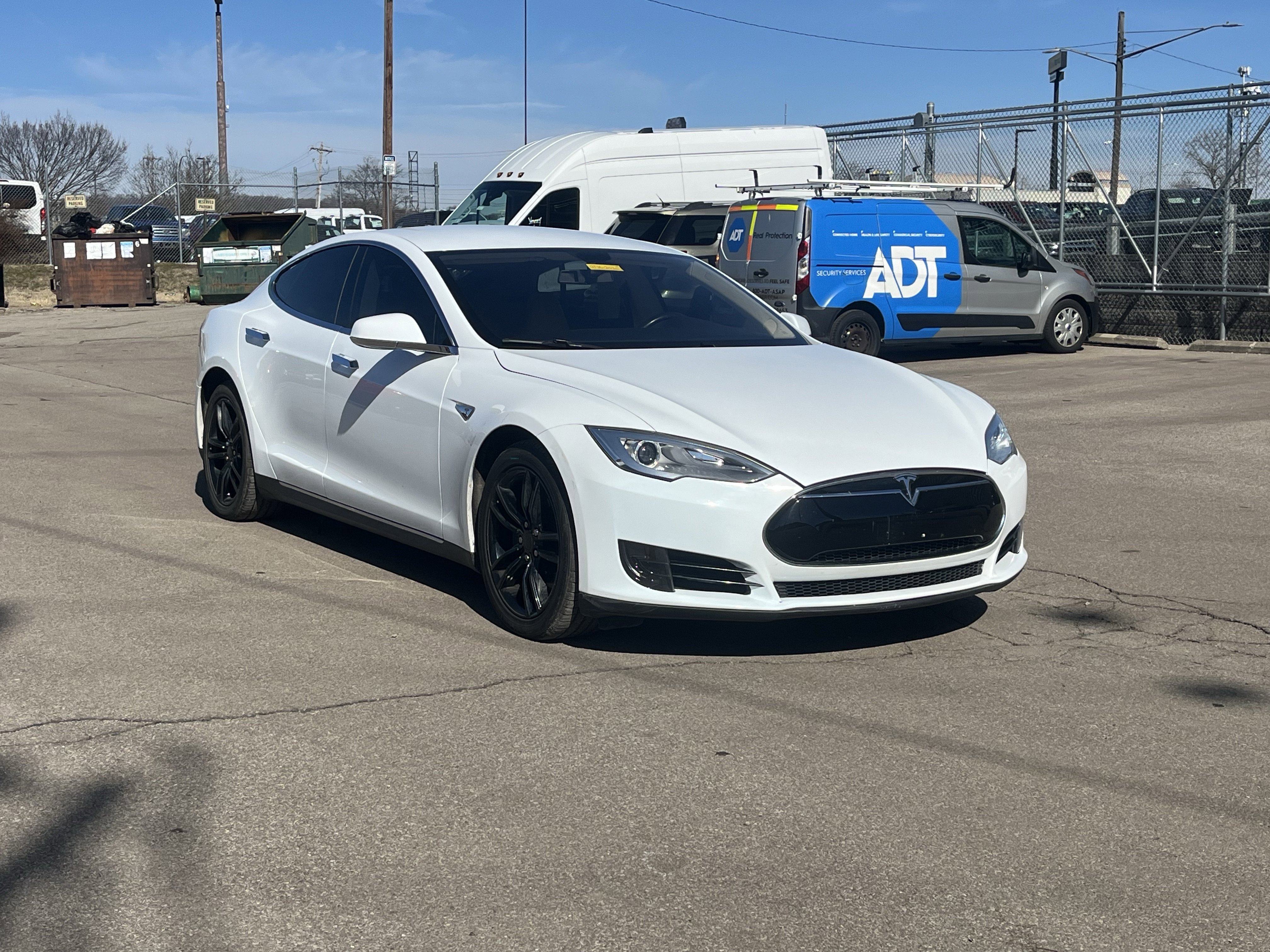 Used 2014 Tesla Model S 60 image 1