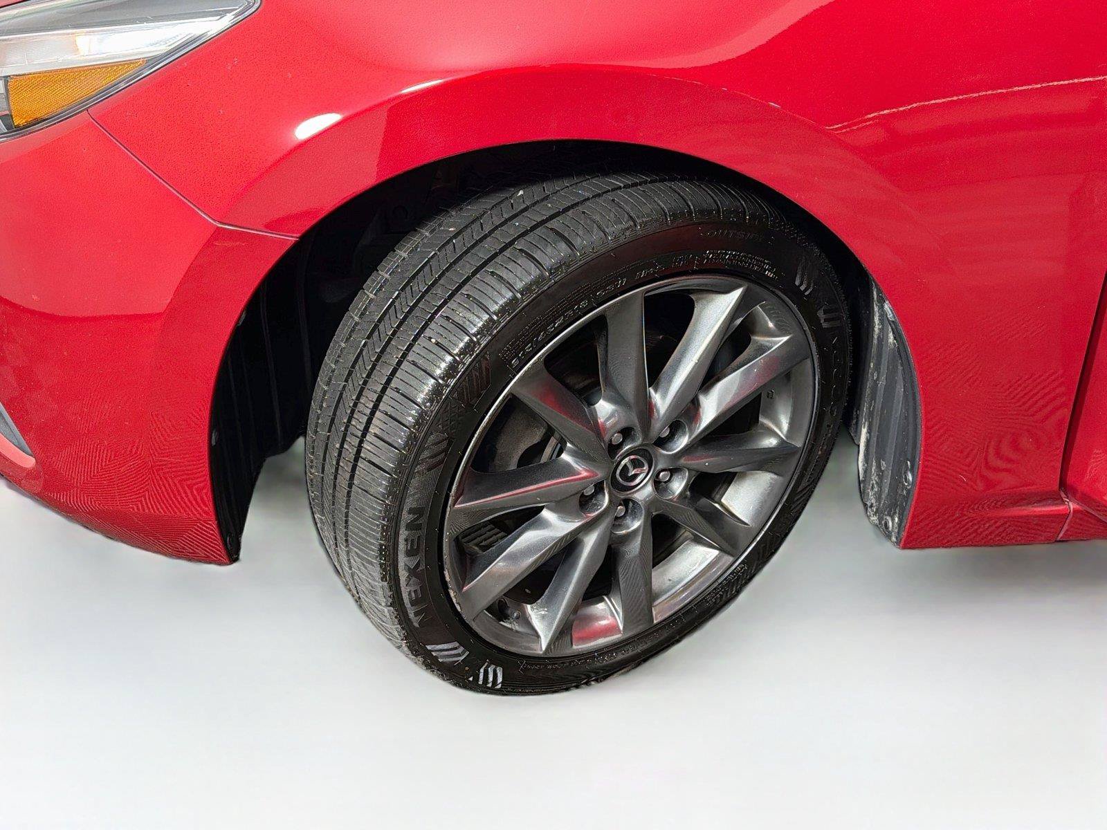 Used 2018 MAZDA MAZDA3 Touring FWD image 36