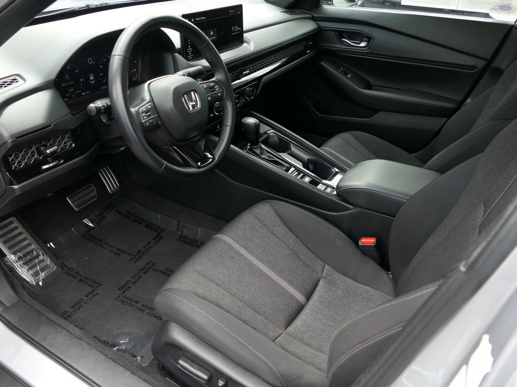 Used 2024 Honda Accord Sport image 12