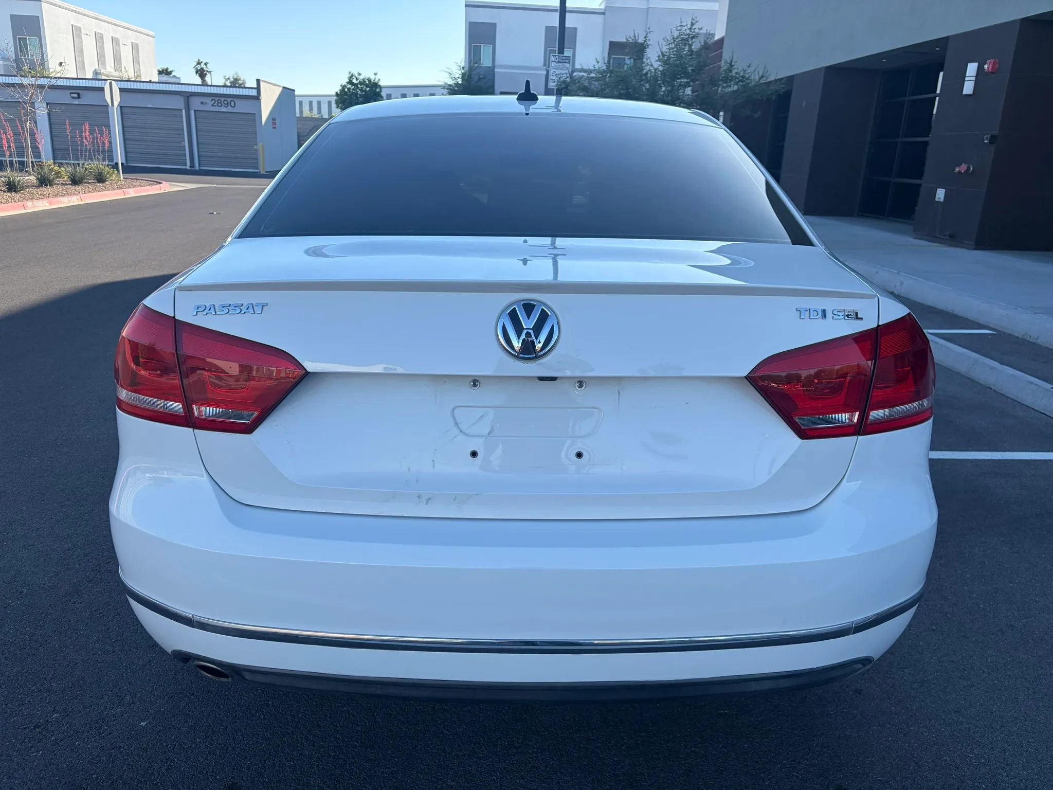 Used 2013 Volkswagen Passat TDI SEL Premium image 8