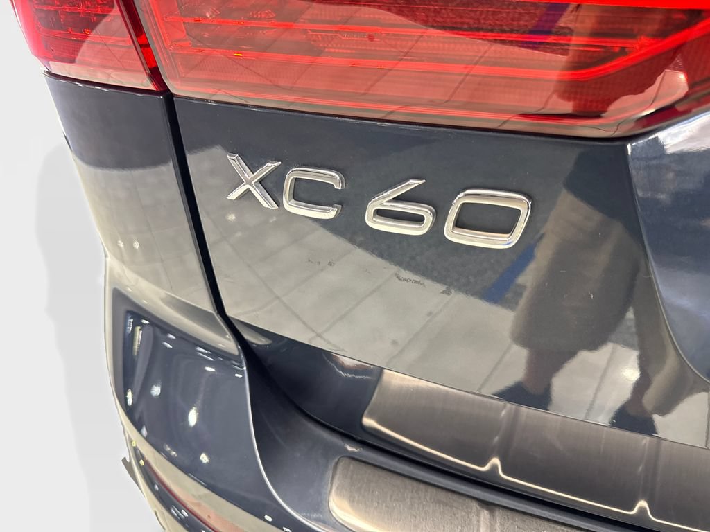 Used 2024 Volvo XC60 B5 Plus w/ Protection Package Premier AWD/4WD image 23
