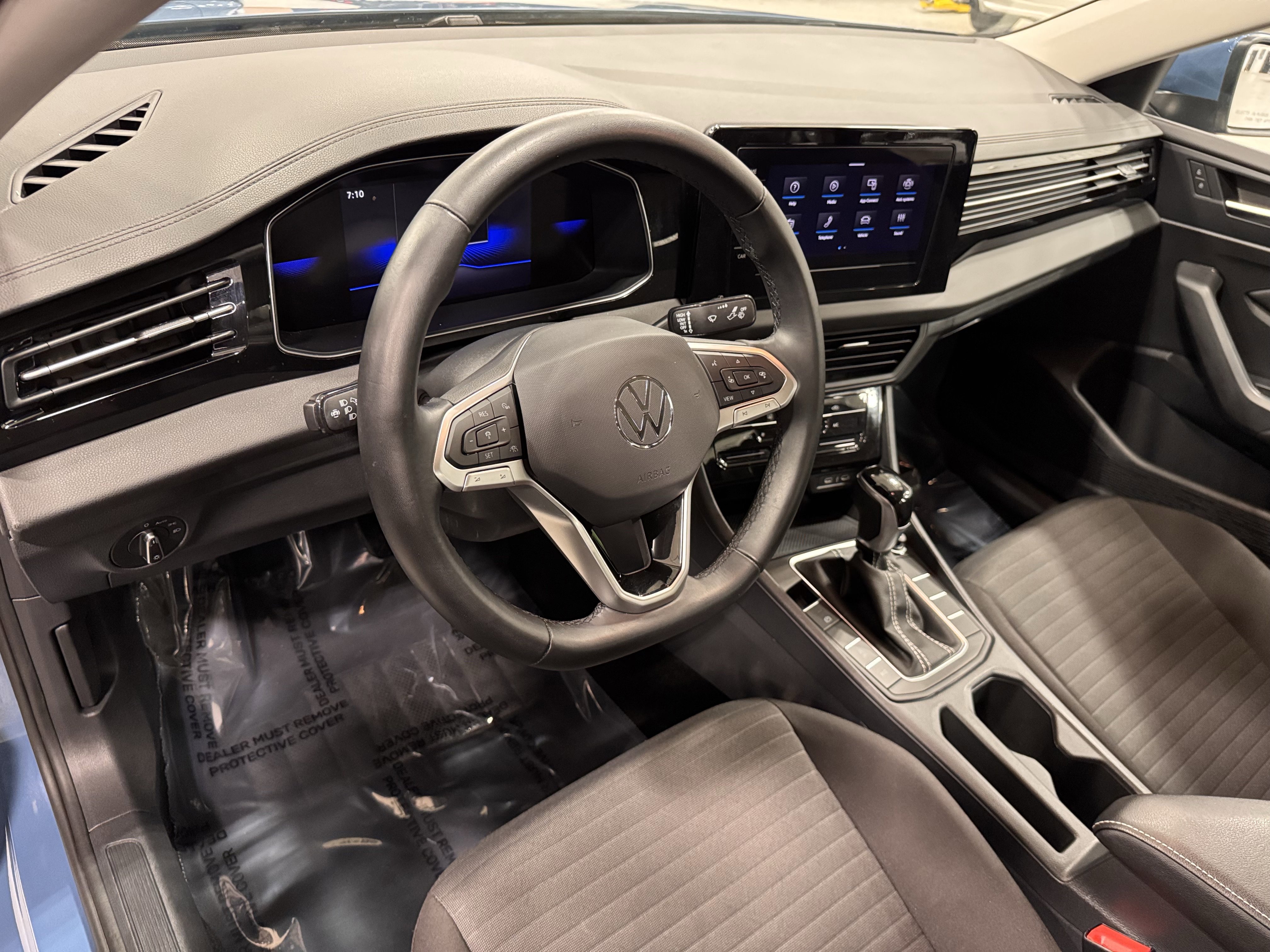 Used 2025 Volkswagen Jetta S image 14