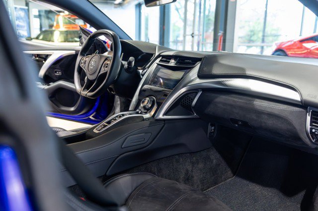 Used 2017 Acura NSX AWD/4WD image 31
