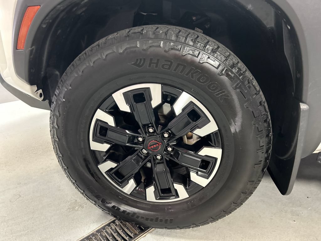 Used 2023 Nissan Frontier PRO-4X w/ Pro Convenience Package AWD/4WD image 9