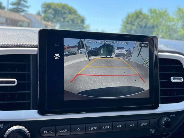 Used 2025 Hyundai Venue Limited FWD image 34