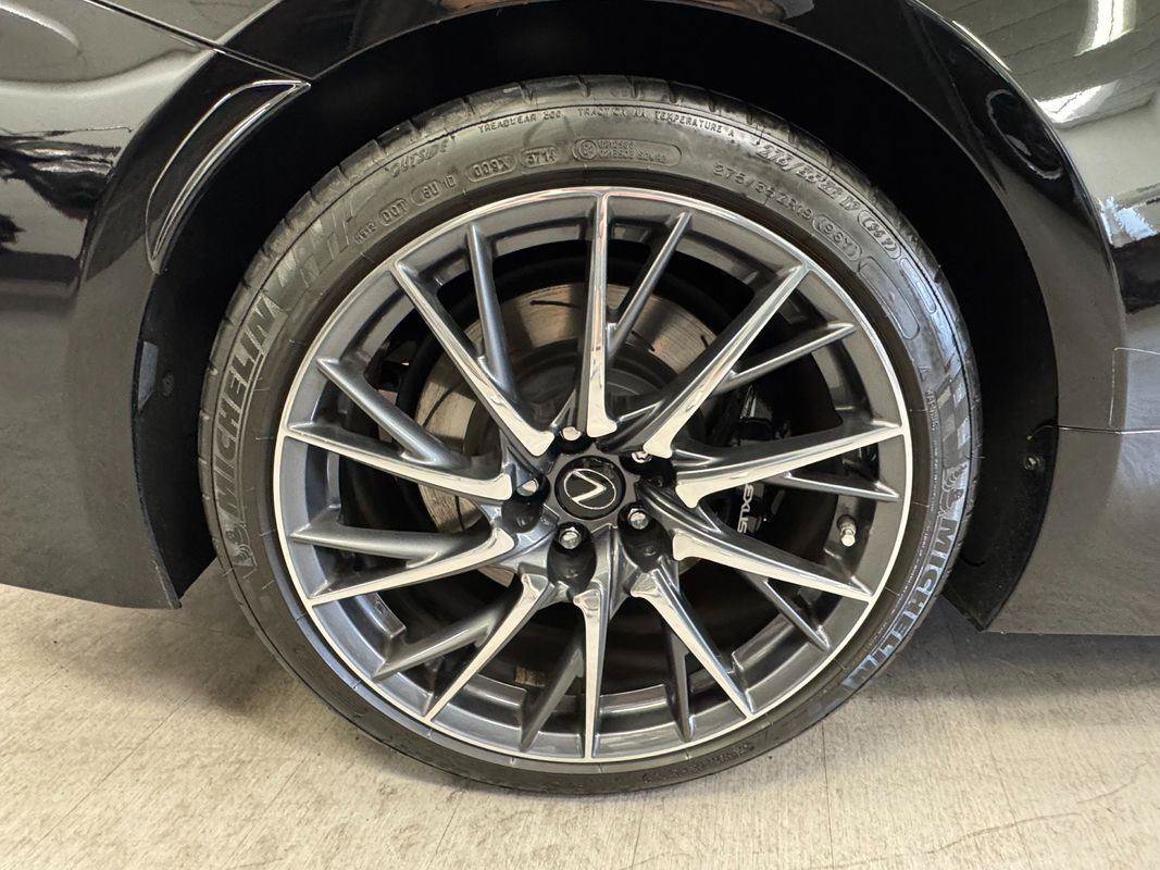 Used 2015 Lexus RC F w/ Premium Package RWD image 31