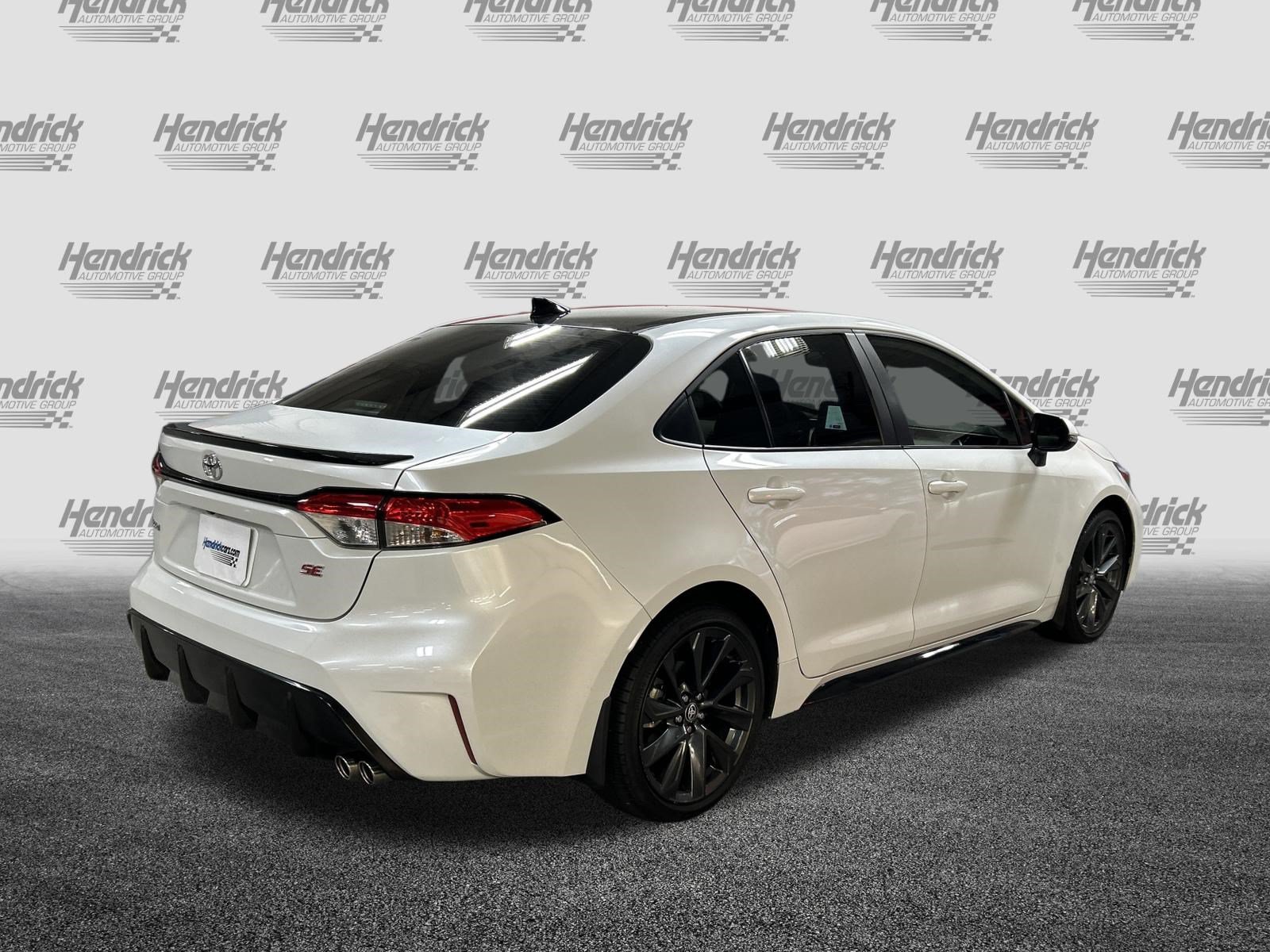 Used 2025 Toyota Corolla SE w/ Convenience Package FWD image 10