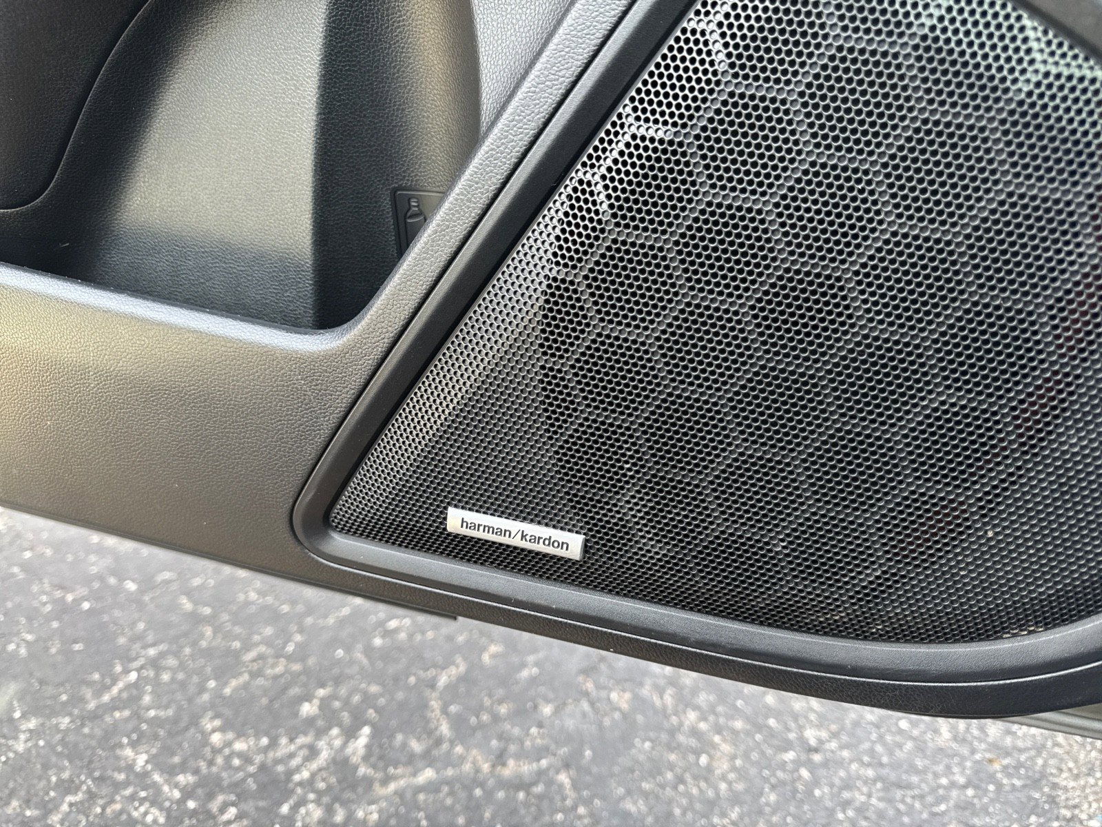 Used 2022 Subaru Outback Limited image 25