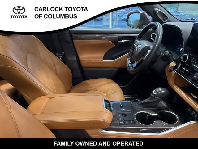 Used 2023 Toyota Highlander Platinum image 23
