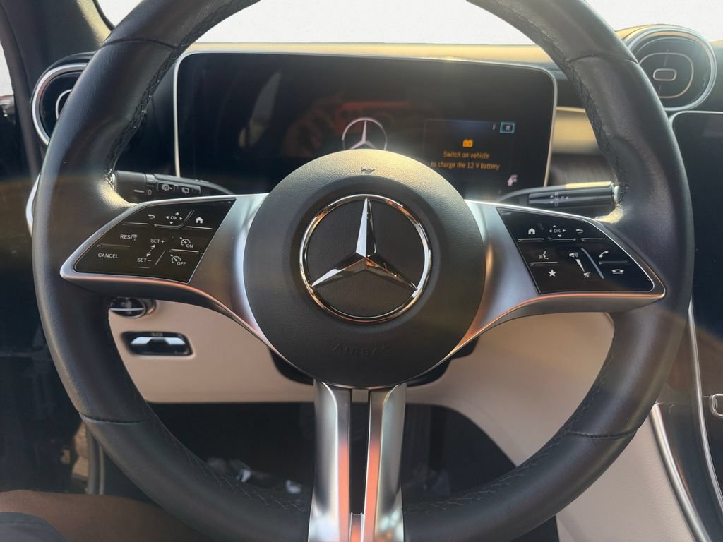 Used 2024 Mercedes-Benz GLC 300 image 12