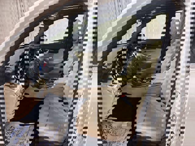 Used 2018 Mercedes-Benz C 300 4MATIC Sedan image 13