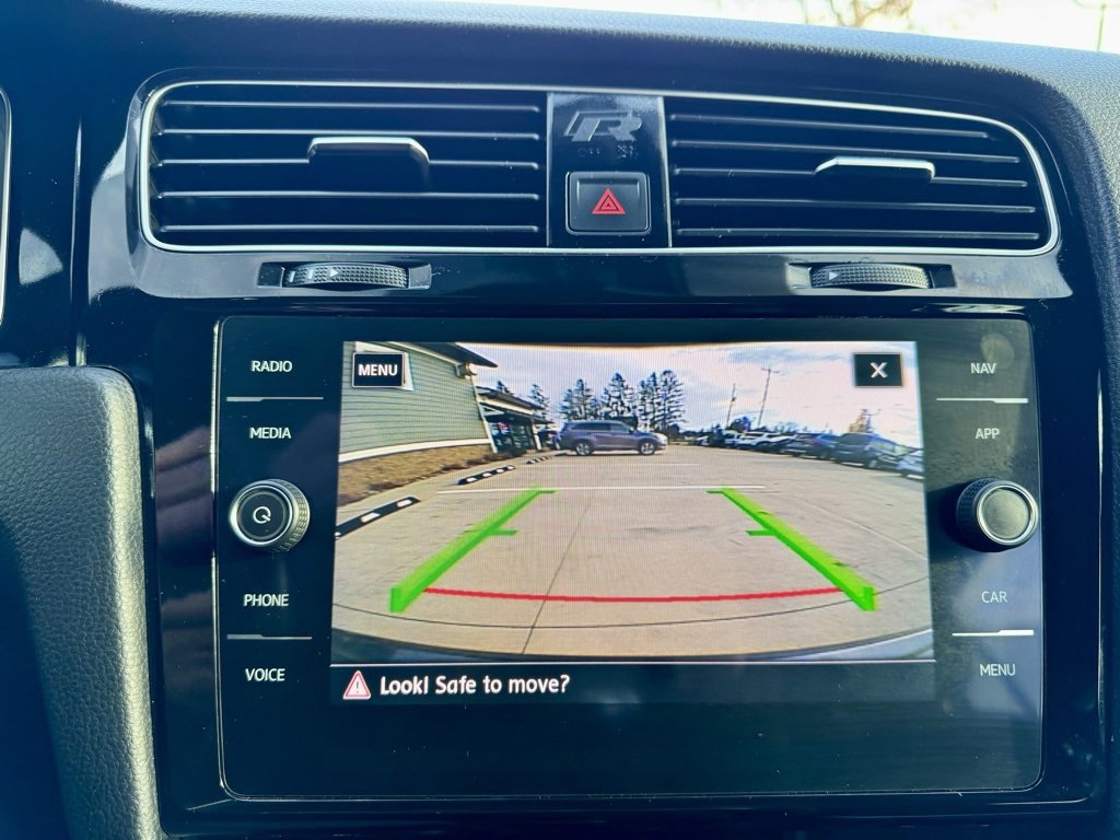 Used 2019 Volkswagen Golf R 4-Door image 34