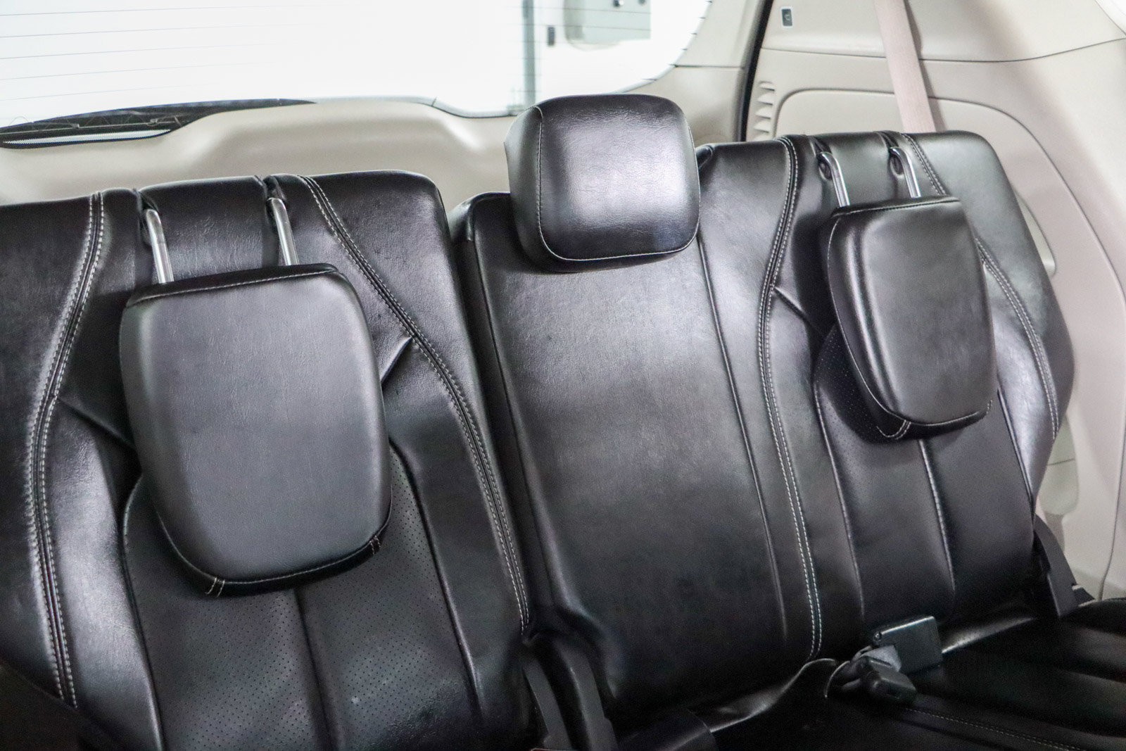 Used 2023 Chrysler Pacifica Touring-L FWD image 29