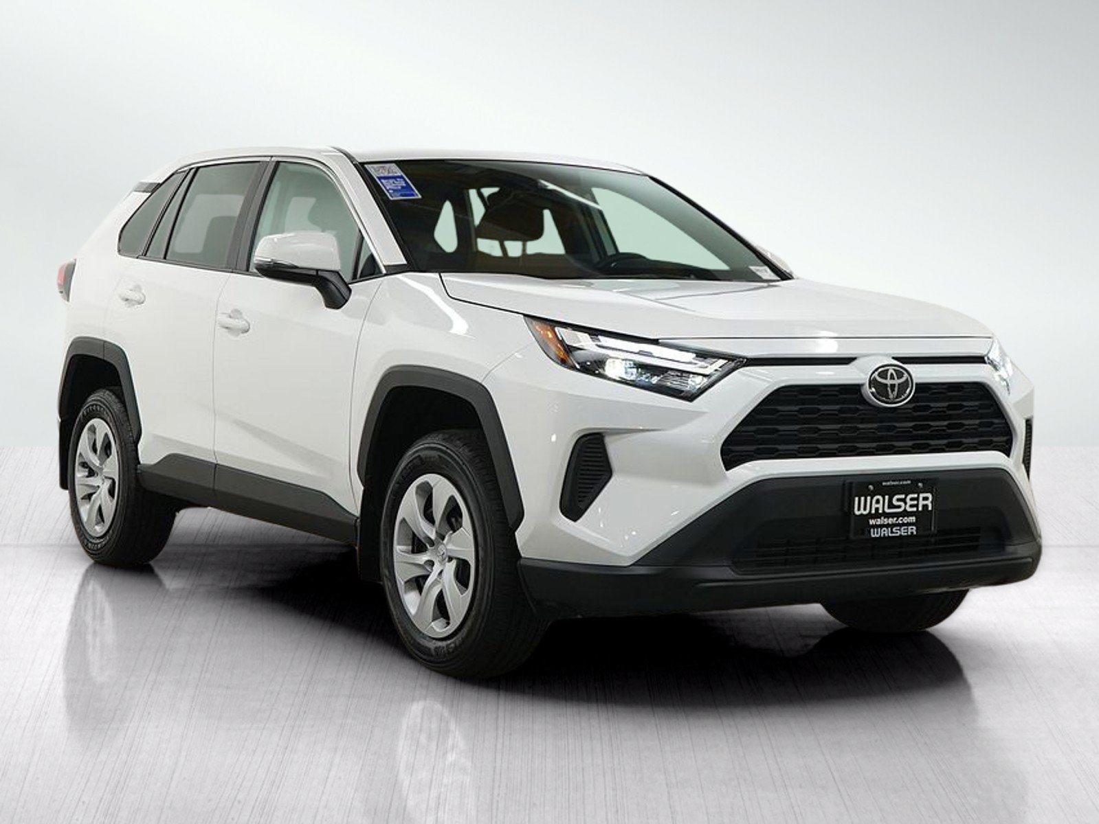 Used 2025 Toyota RAV4 LE AWD/4WD image 7