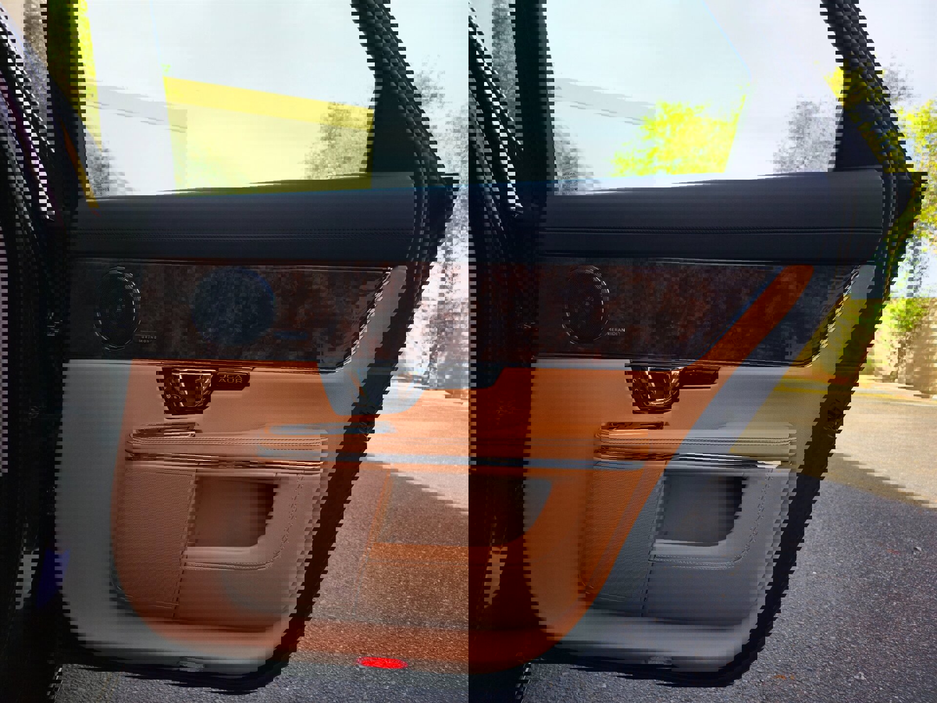 Used 2018 Jaguar XJ L Portfolio image 33