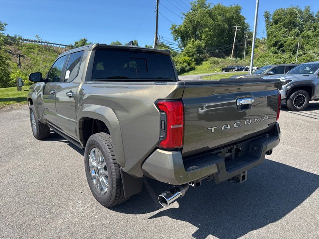 New 2026 Toyota Tacoma Limited AWD/4WD image 4