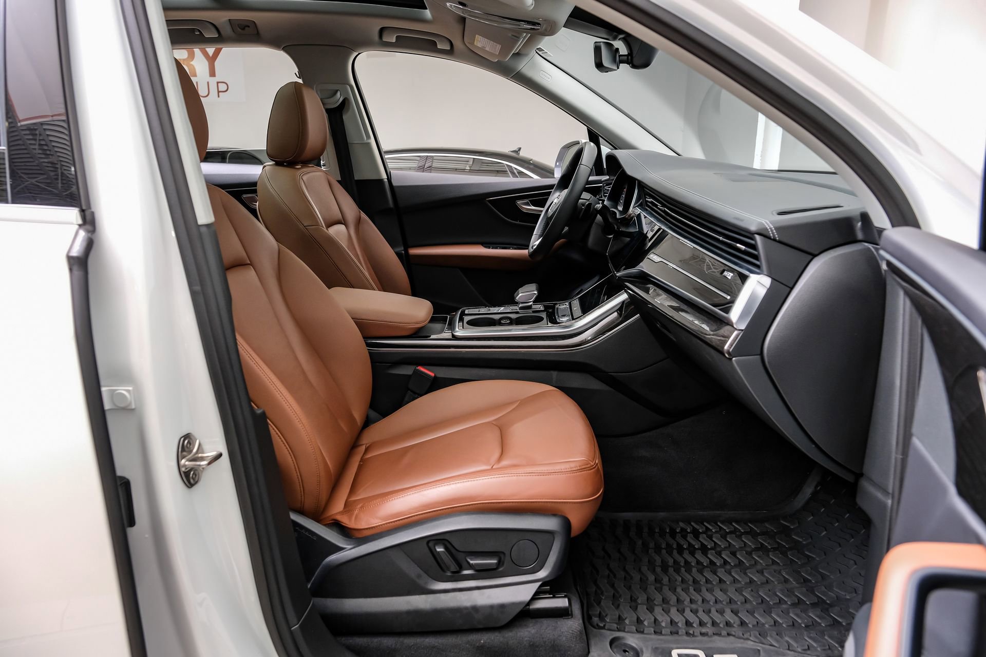 Used 2023 Audi Q7 3.0T Premium w/ Convenience Package image 36