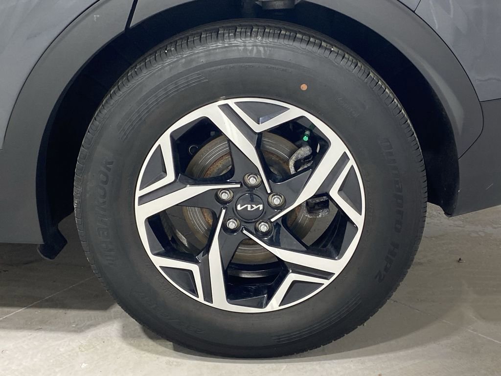 Used 2024 Kia Sportage LX image 29