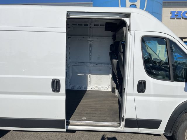 Used 2025 RAM ProMaster 2500 w/ Convenience Group FWD image 18