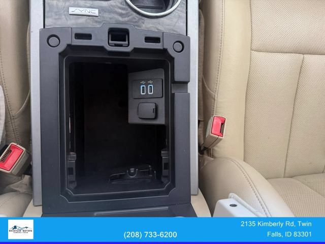 Used 2017 Ford Expedition Limited w/ Equipment Group 301A AWD/4WD image 19