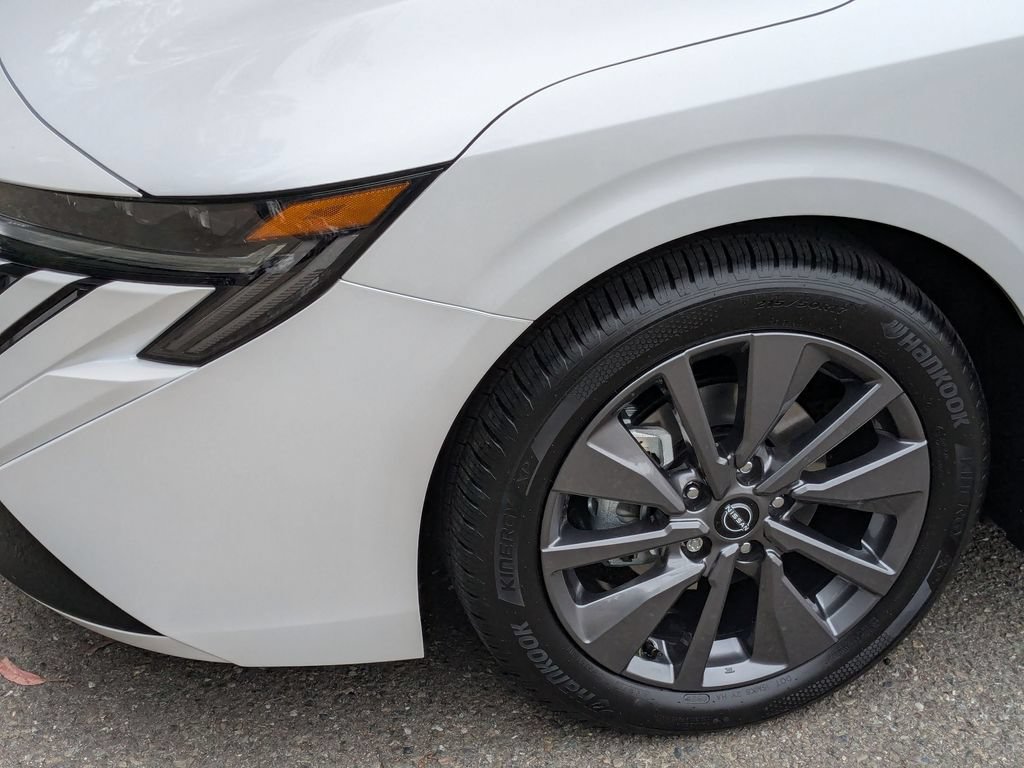 New 2026 Nissan Sentra SL w/ Floor Mat Package FWD image 10