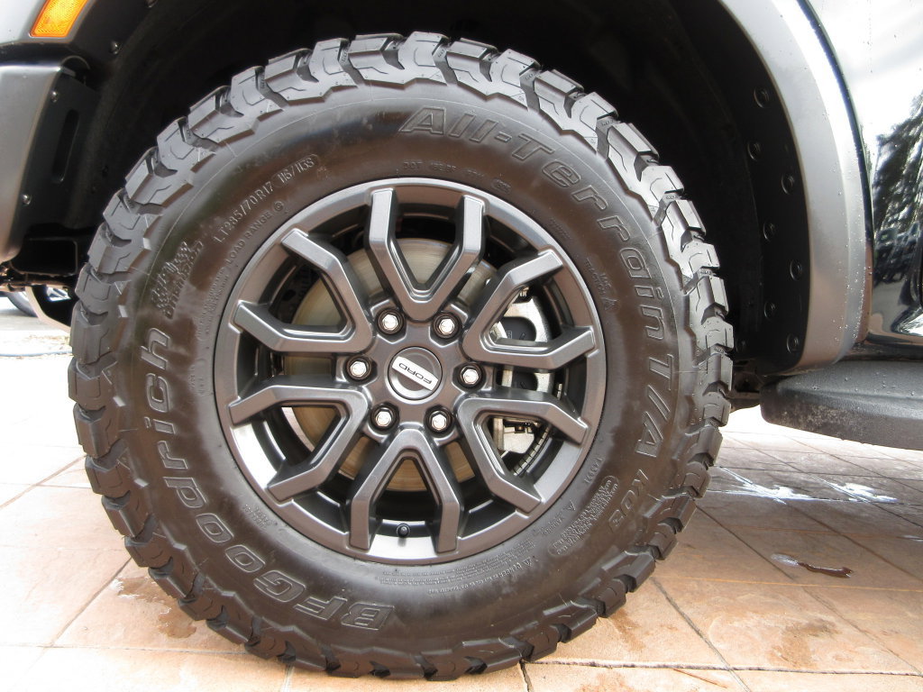 Certified 2025 Ford Ranger Raptor AWD/4WD image 9