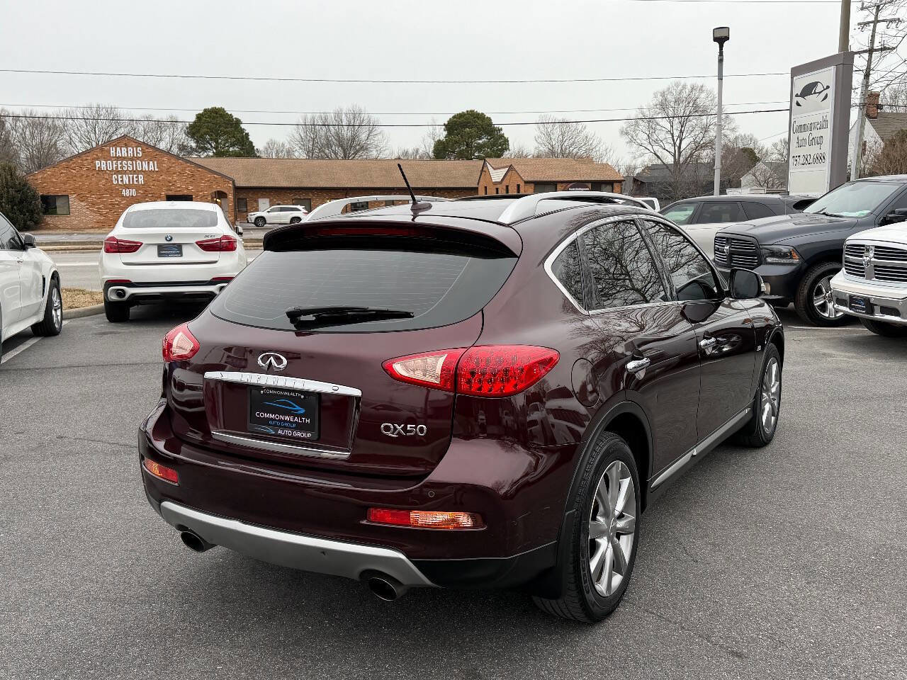Used 2017 INFINITI QX50 AWD w/ Premium Plus Package image 14