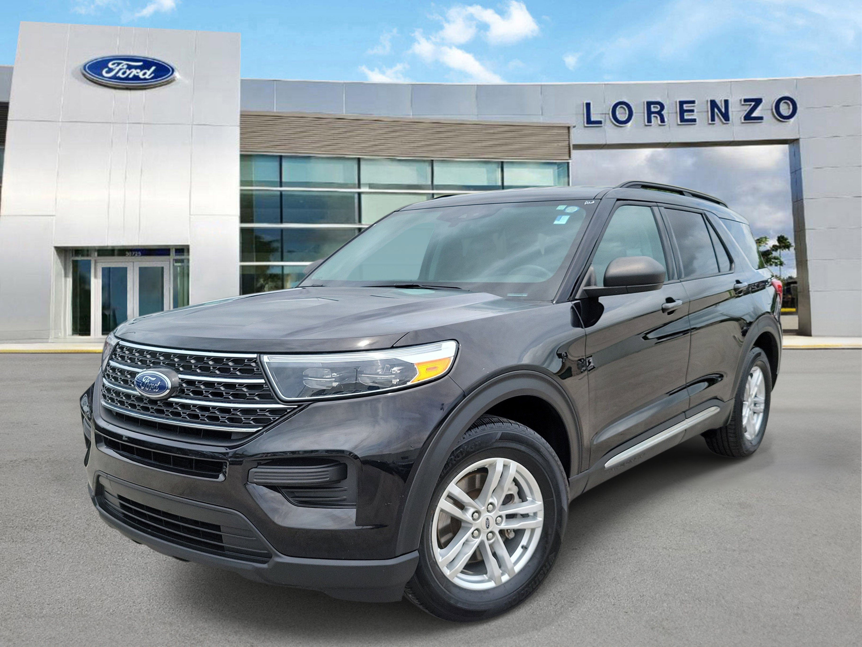 Used 2023 Ford Explorer XLT