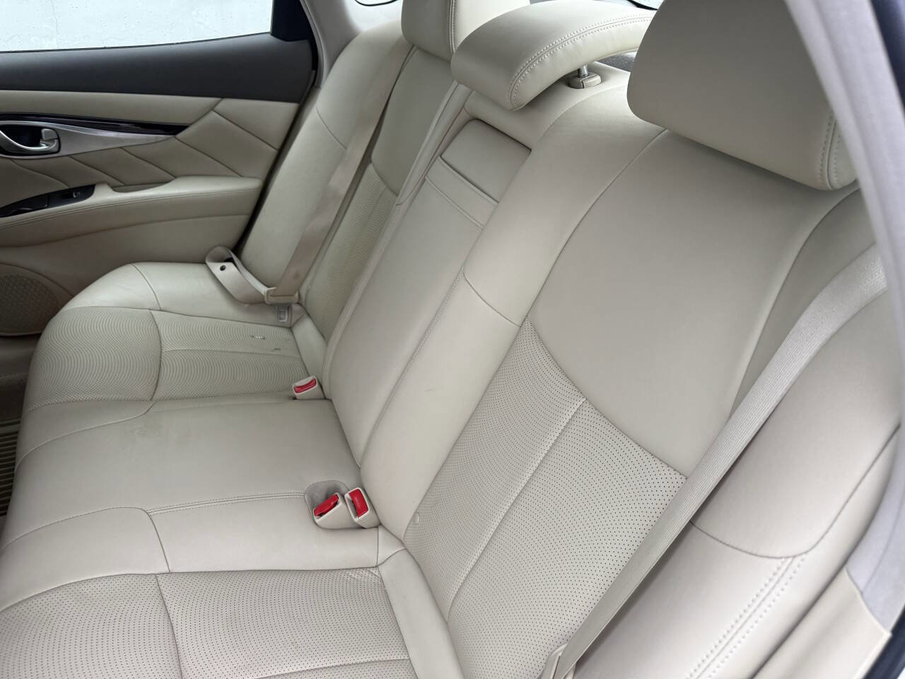 Used 2012 INFINITI M37 x w/ Premium Pkg image 12
