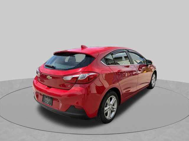 Used 2017 Chevrolet Cruze LT w/ Convenience Package FWD image 3