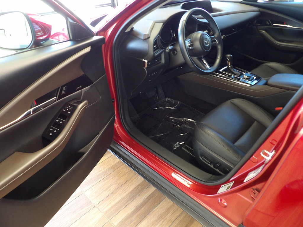Certified 2023 MAZDA CX-30 AWD 2.5 S w/ Premium Package image 20