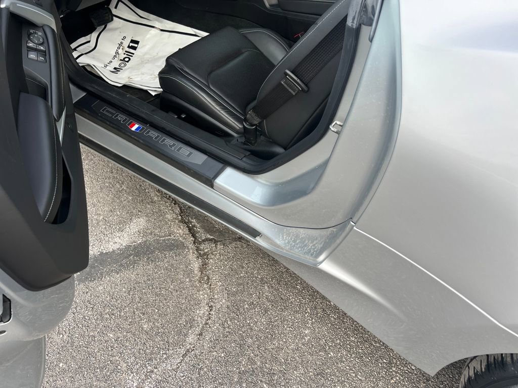 Used 2018 Chevrolet Camaro LT image 31