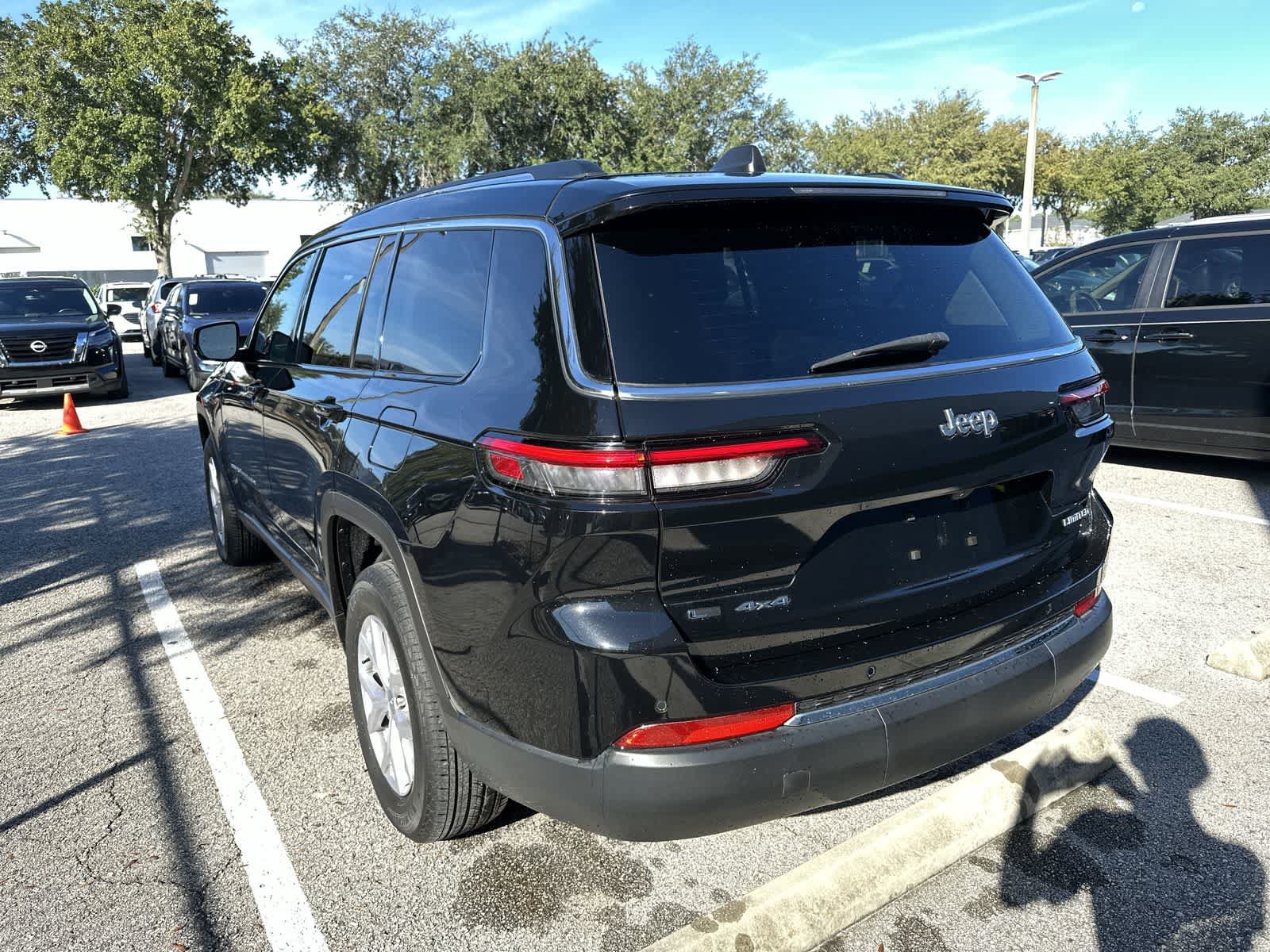 Used 2021 Jeep Grand Cherokee L Limited AWD/4WD image 6