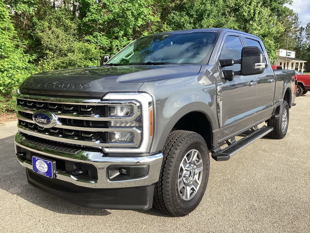 New 2026 Ford F250 Lariat w/ FX4 Off-Road Package AWD/4WD image 3
