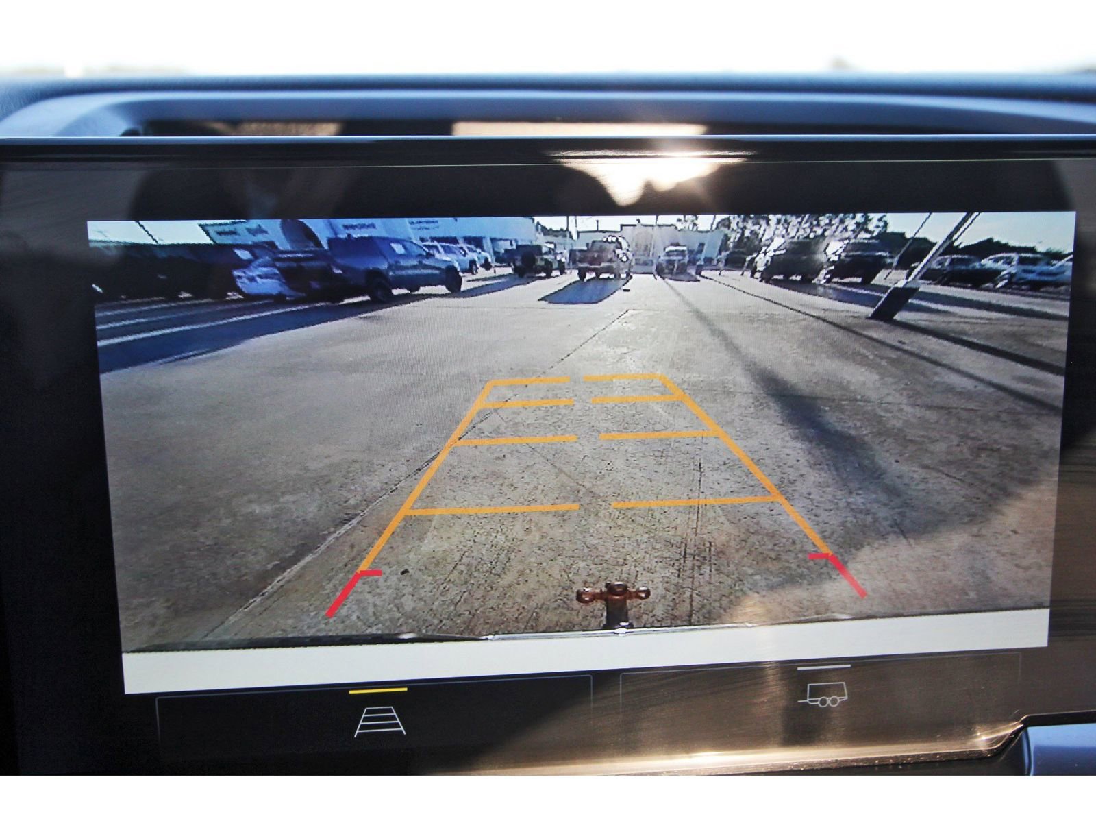 Used 2025 Chevrolet Silverado 1500 LT image 25