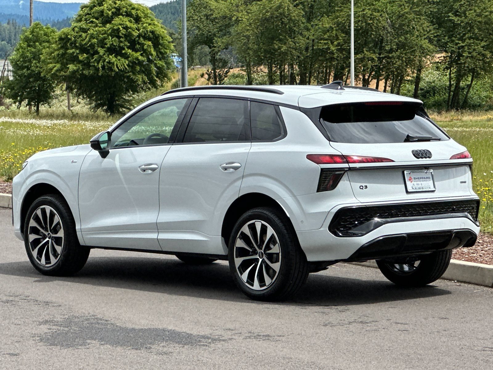 New 2026 Audi Q3 quattro 2.0T AWD/4WD image 5